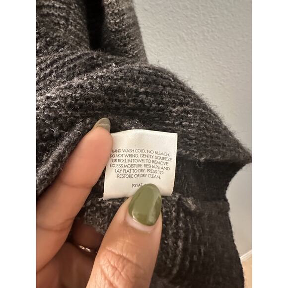Eileen Fisher Gray Black Supersoft Yak & Merino Heatherblock Pullover Size Large - Picture 8 of 9